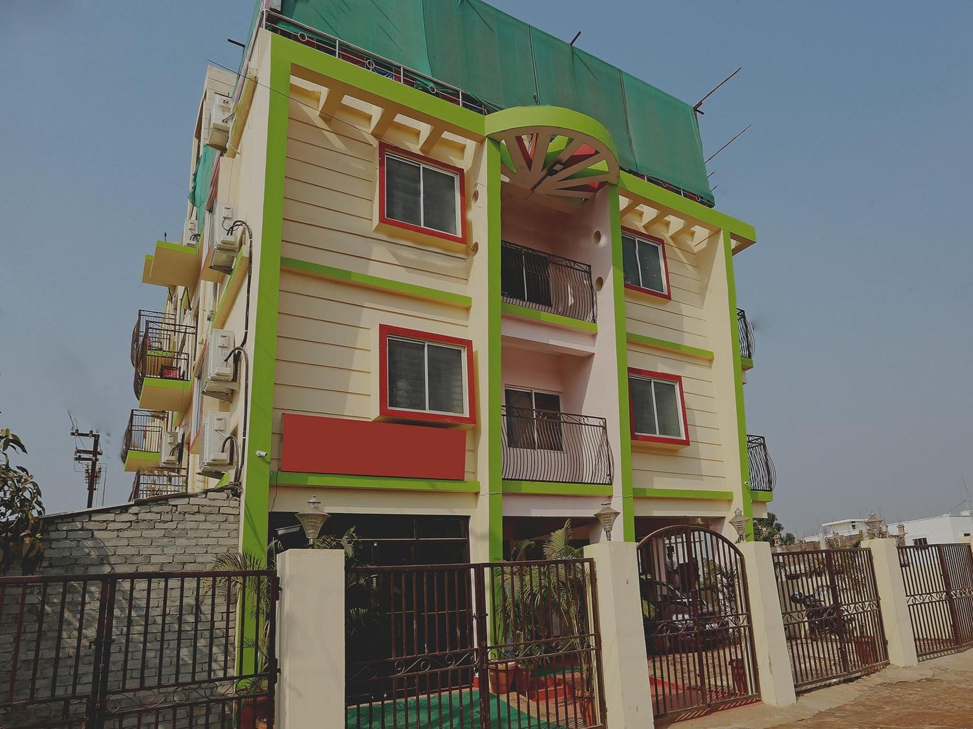 Hotel Grand Paradise Bhubaneswar Exterior photo